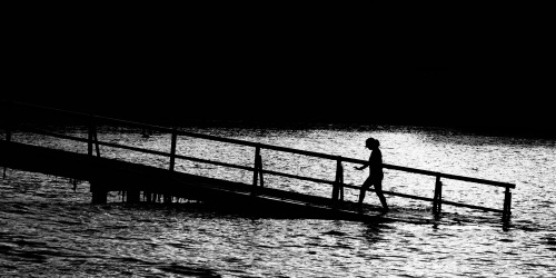 Não é a desgraça alheia, mas a sua salvação